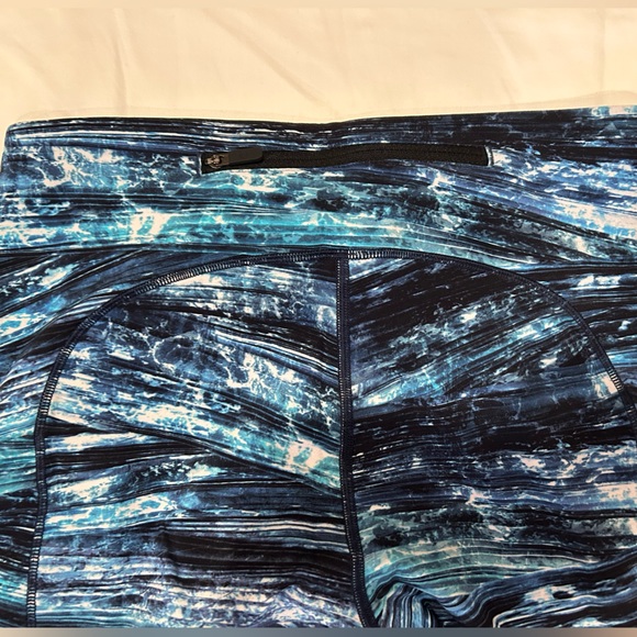 Lululemon Wunder Under Cropped Leggings - Picture 3 of 6